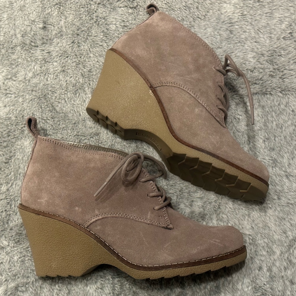 Sonoma - Taupe, Suede, Lace-up, Wedge Bootie. Women’s size 9.